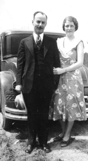 click for Thyra with Owen & Byron in 1935