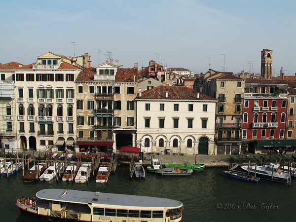 AcrossFromBembo-050205-832a